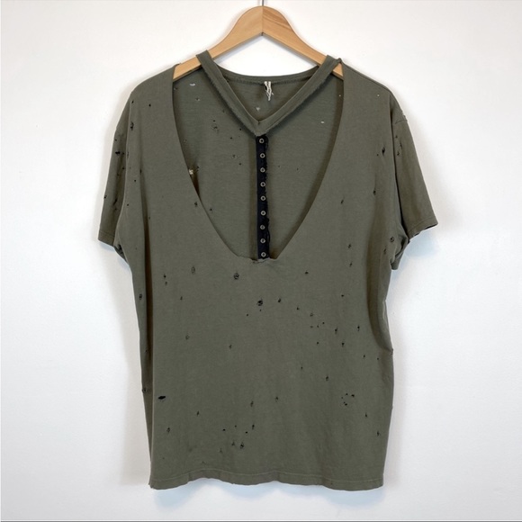 LF - Emma & Sam Distressed Oversized Short Sleeve T-shirt - Picture 1 of 5